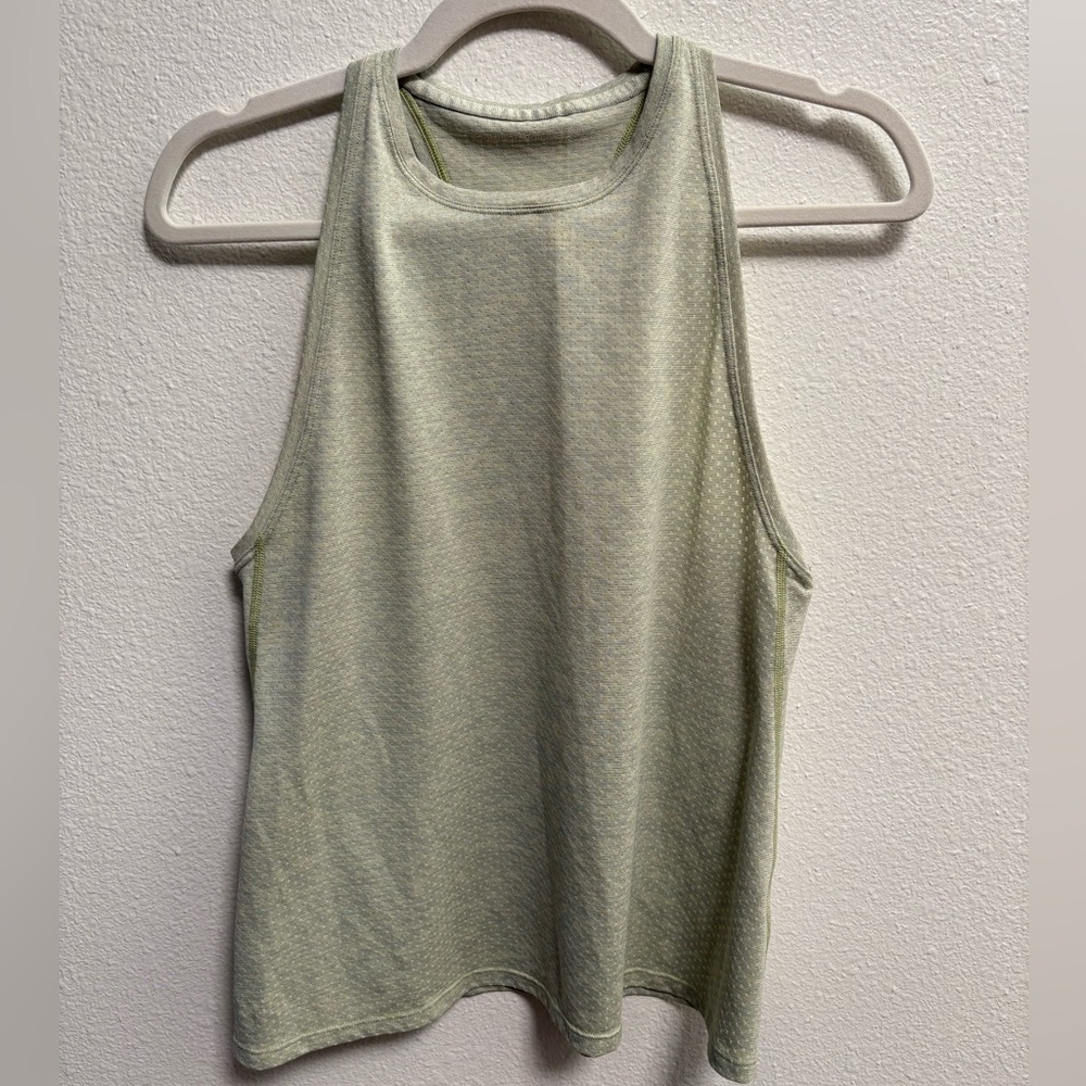 Outdoor Voices Women's Light Green Sleeveless Racer-Back Tank Medium